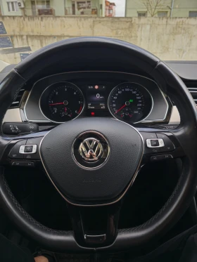 VW Passat Фул лед/Панорама/Подгрев и Обдухване/Ф1/4х4, снимка 6