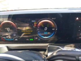 Mercedes-Benz EQB 300* КОЖА* ПОДГРЕВ* ПАНО, снимка 17