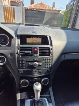 Mercedes-Benz C 220, снимка 13