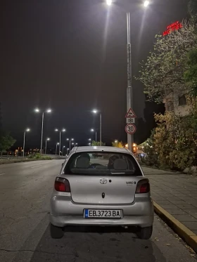 Toyota Yaris 1.0 70кс , снимка 4