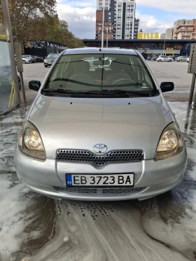 Toyota Yaris 1.0 70кс , снимка 3