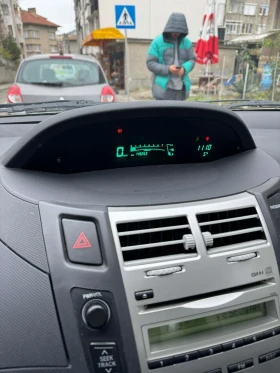 Toyota Yaris 1.0i - 3900 лв. / 1994.04 € - 80651960 8