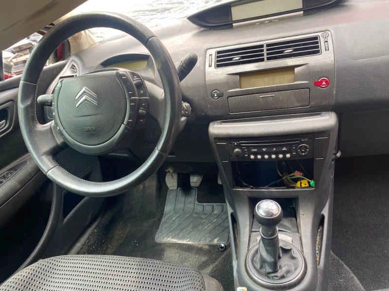 Citroen C4 1.6 / 16 V , снимка 9 - Автомобили и джипове - 44157052