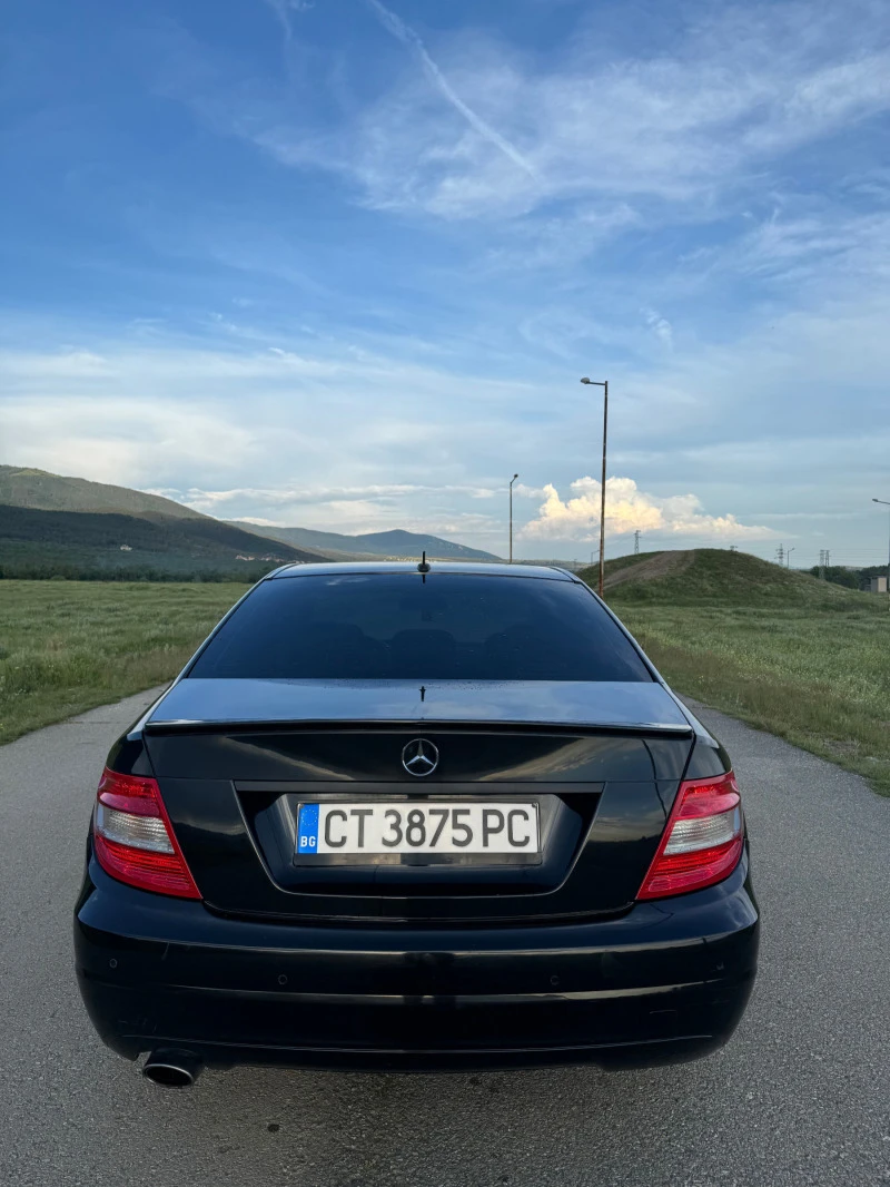 Mercedes-Benz C 220, снимка 6 - Автомобили и джипове - 46860286