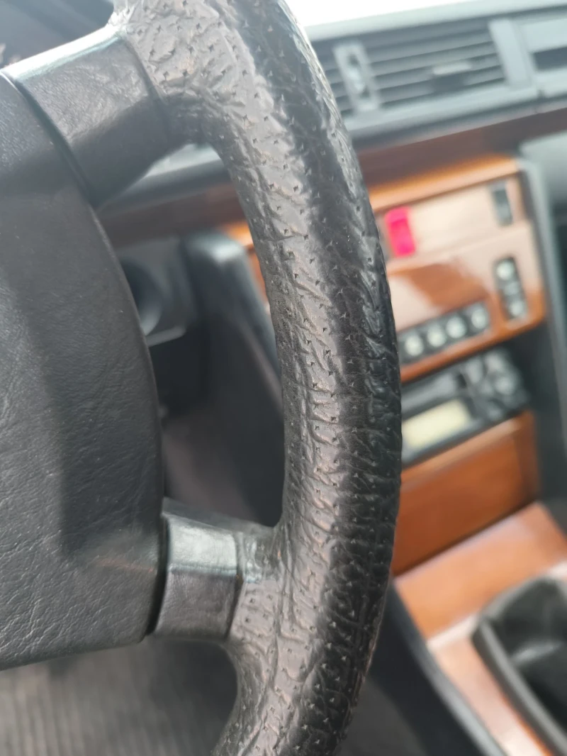 Mercedes-Benz 124 2.0 122 кс, снимка 12 - Автомобили и джипове - 48266039