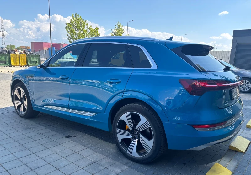 Audi E-Tron 55 Quattro * 2x S-Line * B&O * 360 * Carplay, снимка 6 - Автомобили и джипове - 52460609