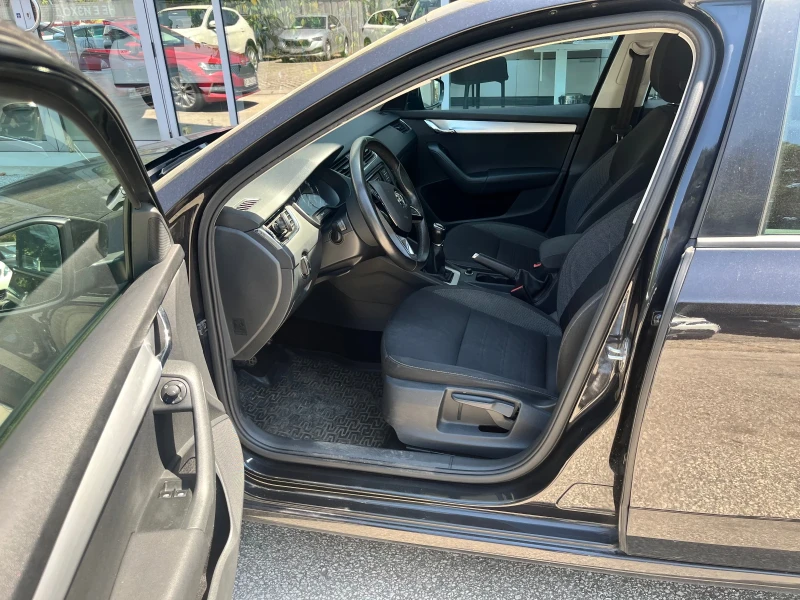 Skoda Octavia 1, 6 TDI , снимка 7 - Автомобили и джипове - 51340143