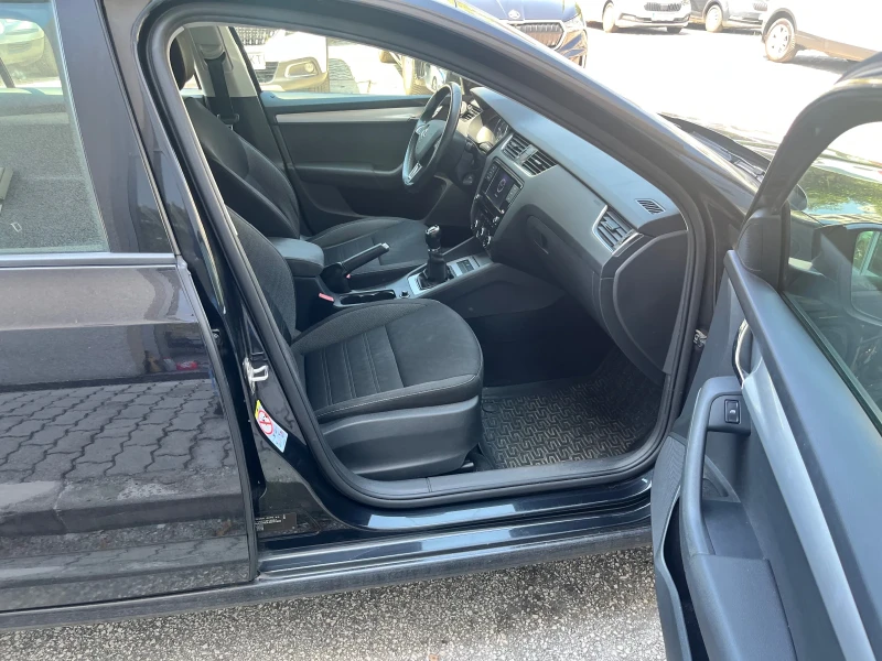 Skoda Octavia 1, 6 TDI , снимка 10 - Автомобили и джипове - 51340143