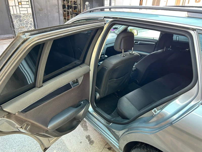 Mercedes-Benz C 220 2.2 6 СКОРОСТИ ЛИЗИНГ, снимка 9 - Автомобили и джипове - 51433123