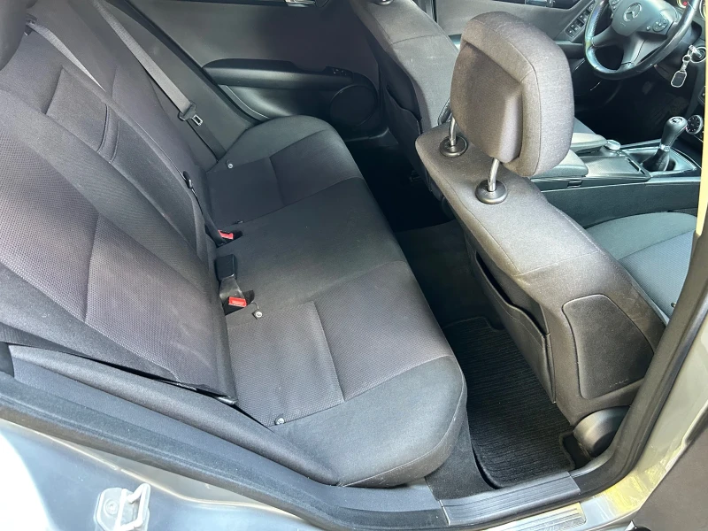 Mercedes-Benz C 220 2.2 6 СКОРОСТИ ЛИЗИНГ, снимка 13 - Автомобили и джипове - 51433123