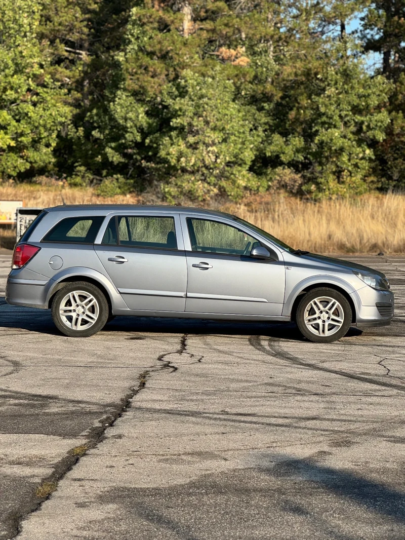 Opel Astra, снимка 4 - Автомобили и джипове - 52835902