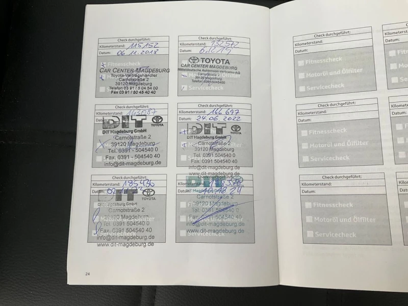 Toyota Avensis 1.8 Edition СЕРВИЗНА ИСТОРИЯ, снимка 4 - Автомобили и джипове - 51908561