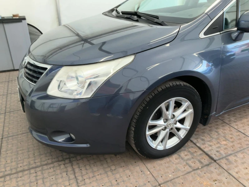 Toyota Avensis 1.8 Edition СЕРВИЗНА ИСТОРИЯ, снимка 7 - Автомобили и джипове - 51908561