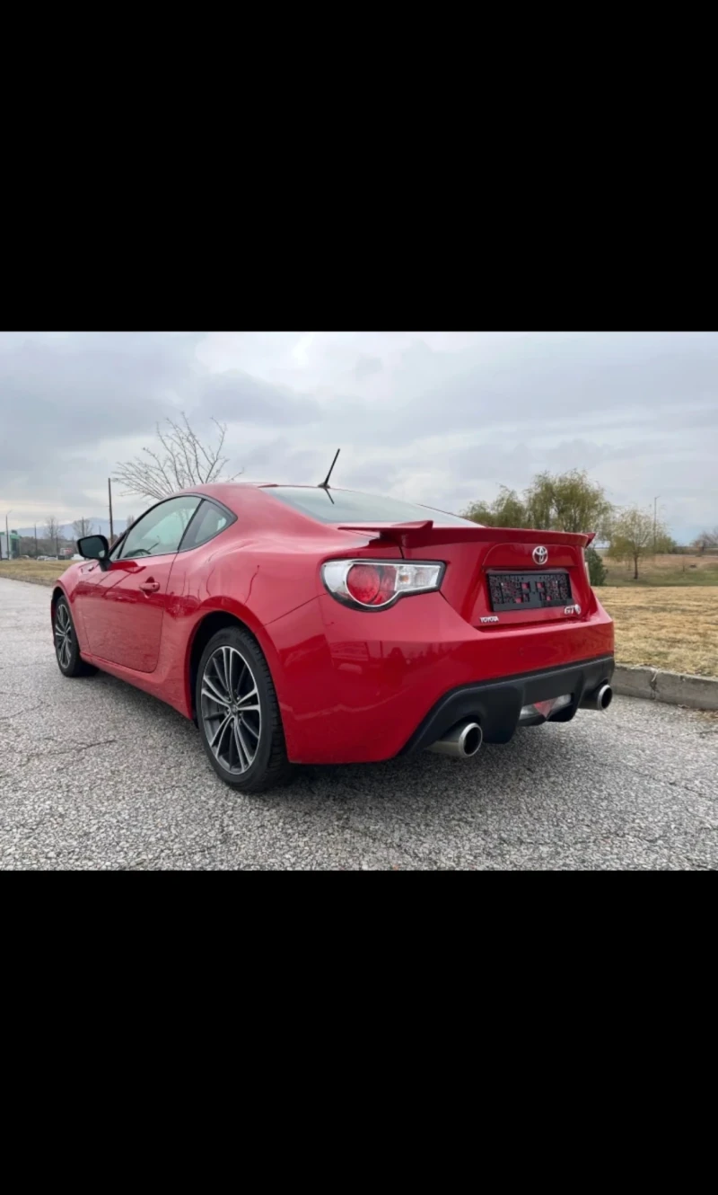Toyota GT86, снимка 3 - Автомобили и джипове - 52269335