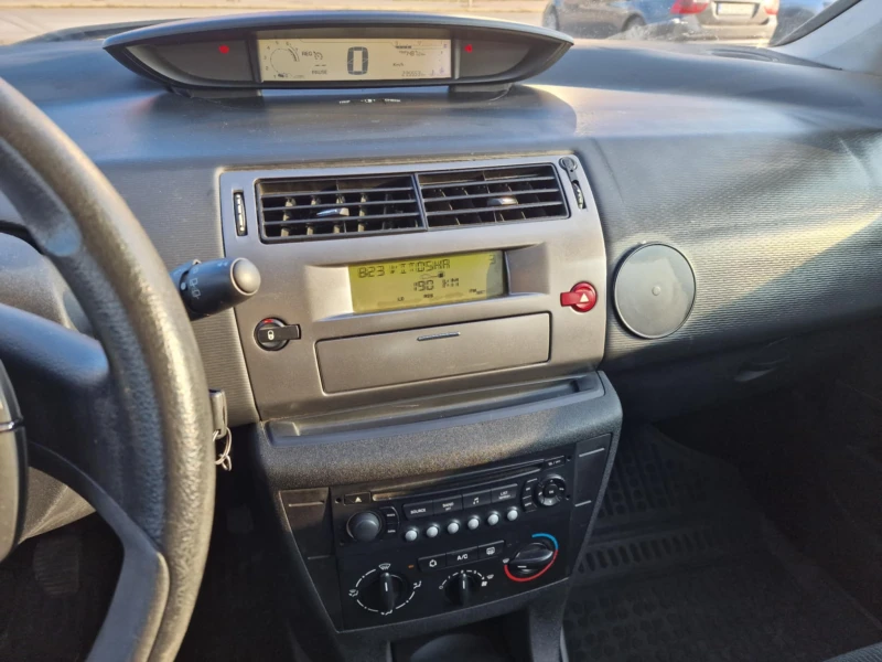 Citroen C4, снимка 8 - Автомобили и джипове - 52319561
