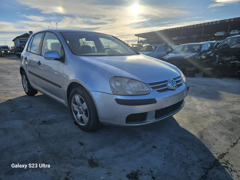 VW Golf, снимка 2 - Автомобили и джипове - 52408853