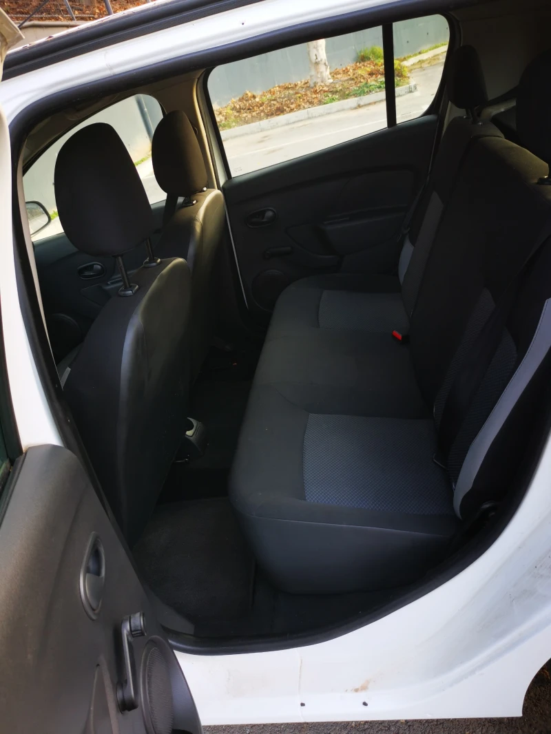 Dacia Sandero, снимка 7 - Автомобили и джипове - 52751380