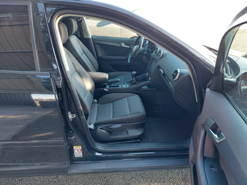 Audi A3 2.0, 6ск, снимка 8 - Автомобили и джипове - 52813531