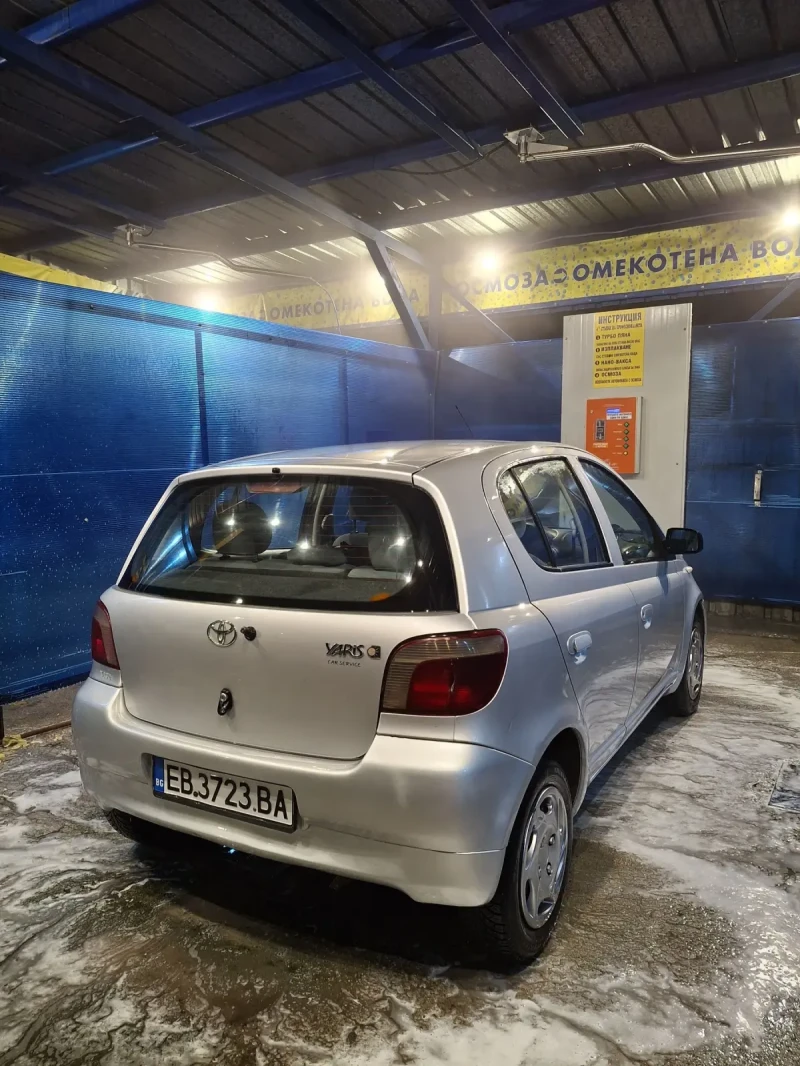 Toyota Yaris 1.0 70кс , снимка 5 - Автомобили и джипове - 52866644