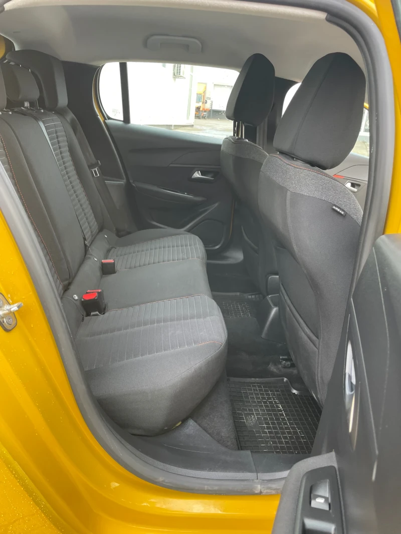 Peugeot 208 1.2i-75 к.с., снимка 16 - Автомобили и джипове - 53202624