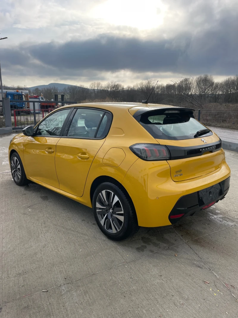 Peugeot 208 1.2i-75 к.с., снимка 4 - Автомобили и джипове - 53202624