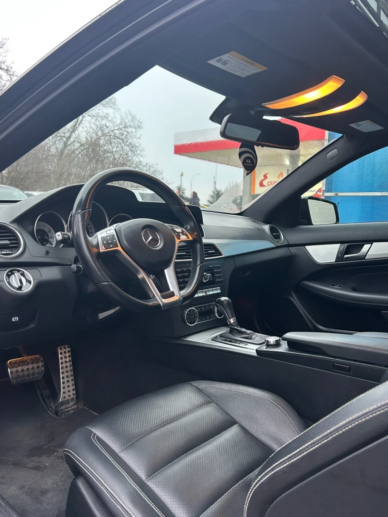 Mercedes-Benz C 250, снимка 4 - Автомобили и джипове - 53223829