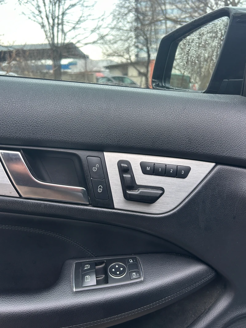 Mercedes-Benz C 250, снимка 6 - Автомобили и джипове - 53223829