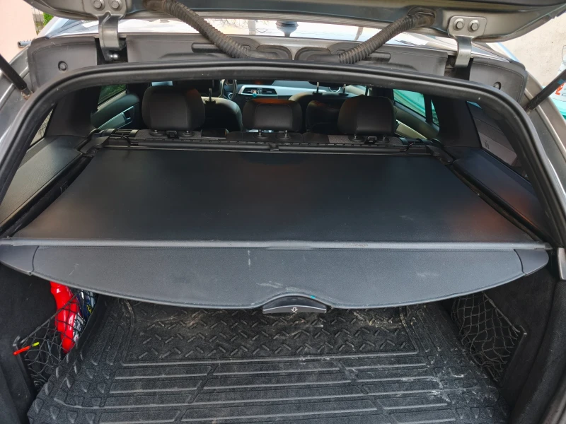 Mercedes-Benz C 220, снимка 9 - Автомобили и джипове - 53295372