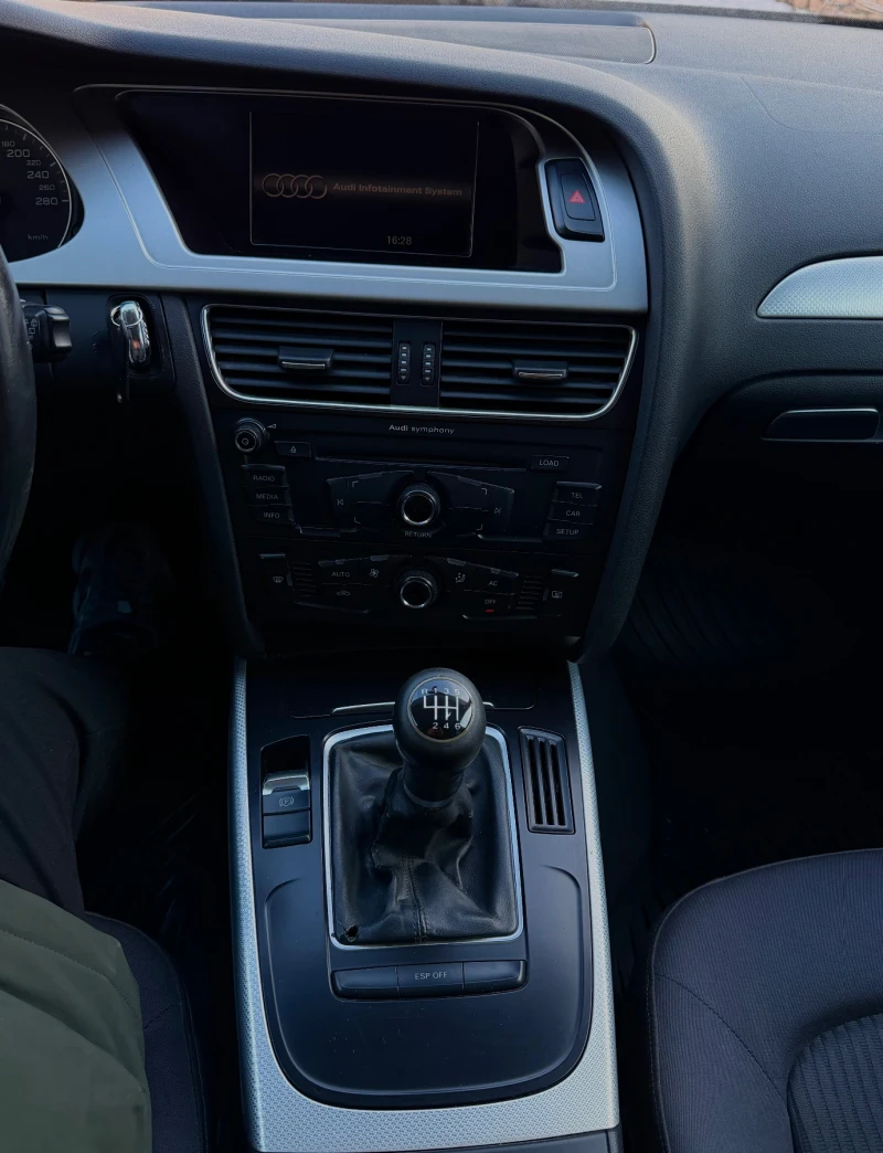 Audi A4 2.0 TDI , снимка 10 - Автомобили и джипове - 53357756