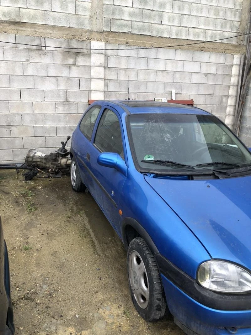 Opel Corsa 1.0, снимка 2 - Автомобили и джипове - 33310719