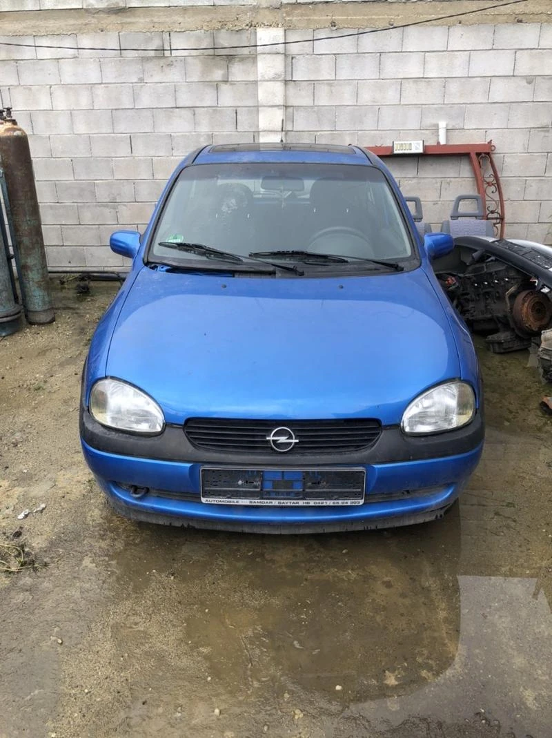 Opel Corsa 1.0, снимка 1 - Автомобили и джипове - 33310719