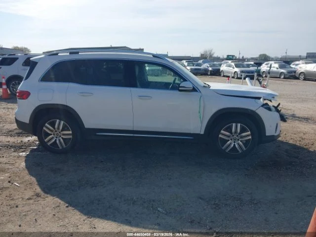 Mercedes-Benz EQB 300* КОЖА* ПОДГРЕВ* ПАНО, снимка 3 - Автомобили и джипове - 54830704
