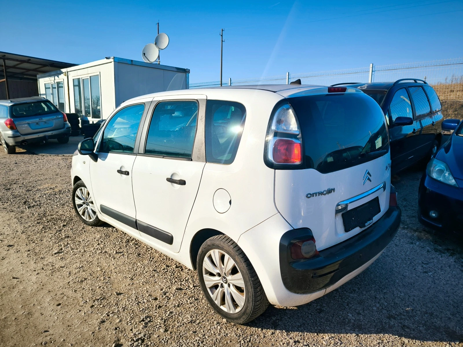 Citroen C3 Picasso 1.6 HDI - изображение 4