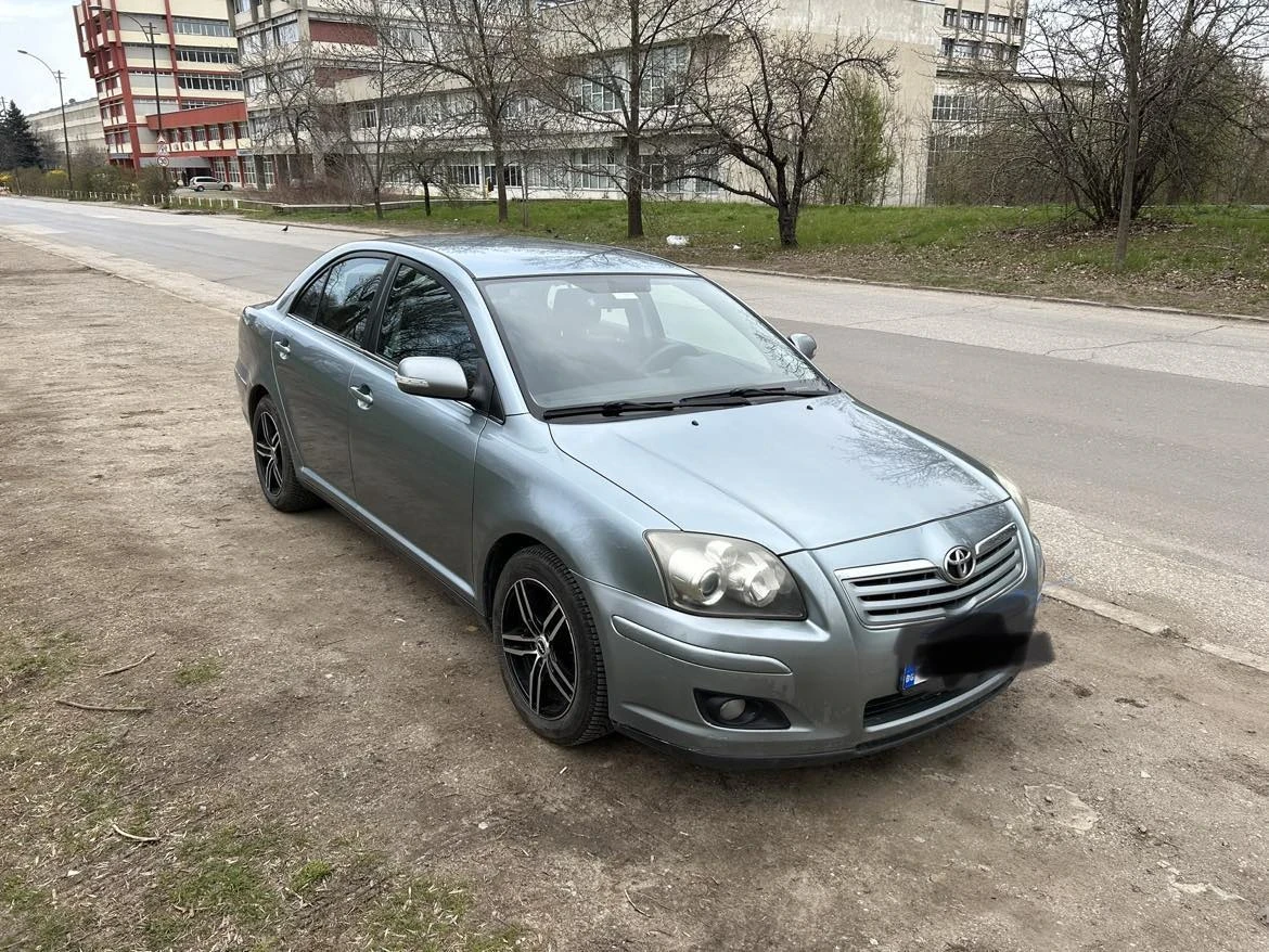 Toyota Avensis  - изображение 2