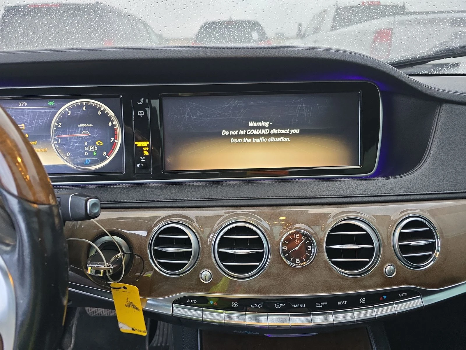Mercedes-Benz S 550 Бурмастер* следене на ленти* масаж* keyless go* що - изображение 9