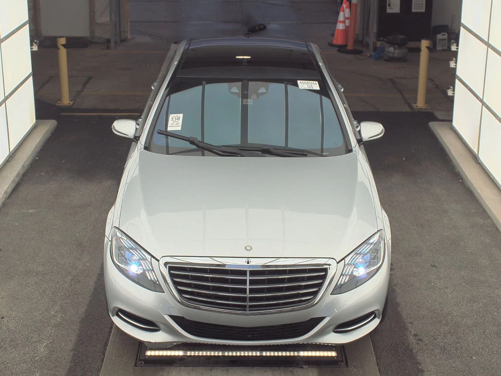 Mercedes-Benz S 550 Бурмастер* следене на ленти* масаж* keyless go* що - изображение 3