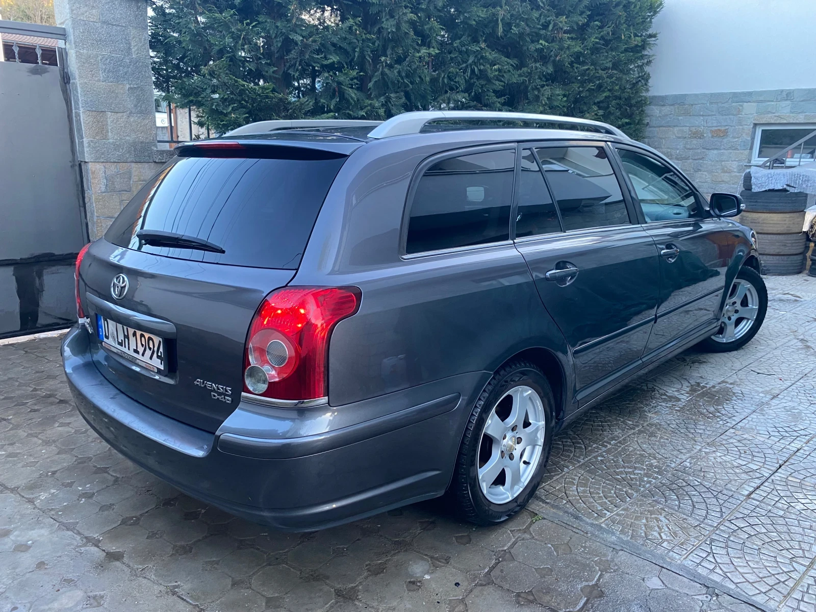 Toyota Avensis 2.2 D-4D - изображение 3