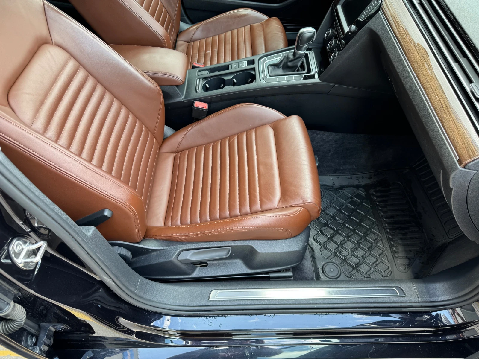 VW Passat 2.0TDI Highline - изображение 10