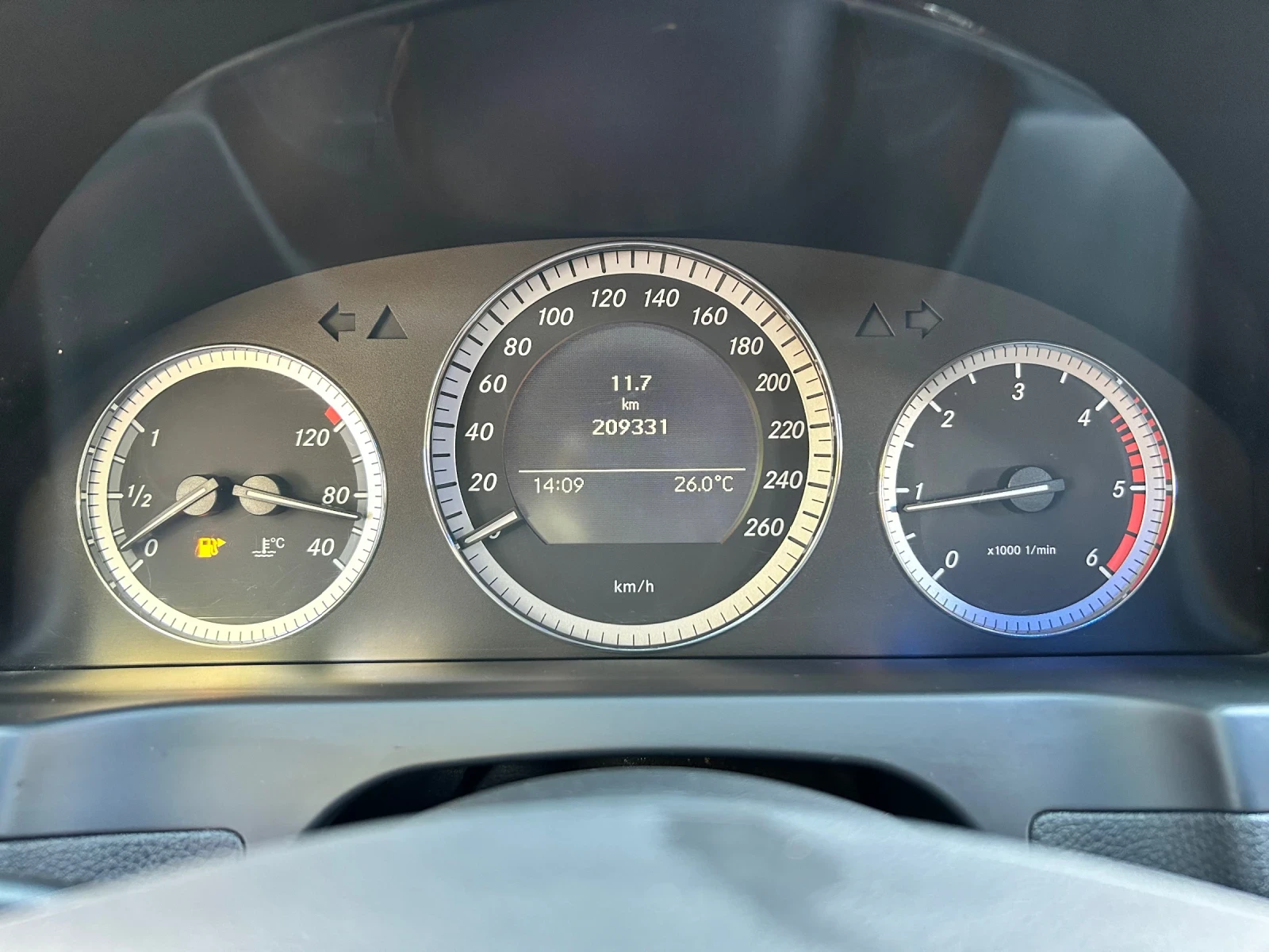 Mercedes-Benz C 220 2.2 6 СКОРОСТИ ЛИЗИНГ - изображение 8