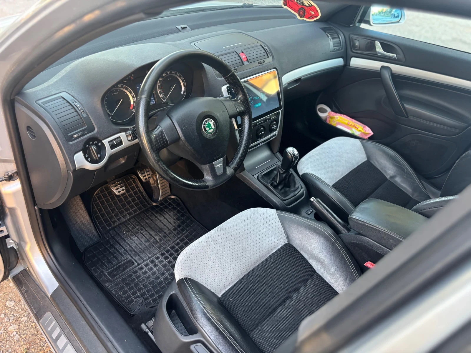 Skoda Octavia 2.0 TFSI VRS - изображение 8