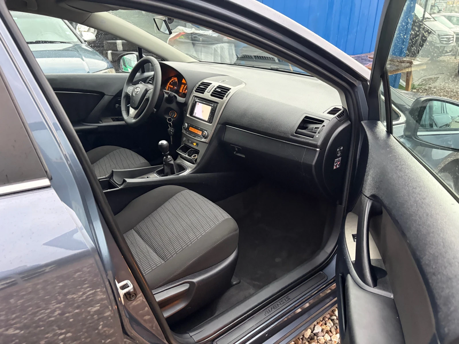 Toyota Avensis 1.8 i NAVI - изображение 7