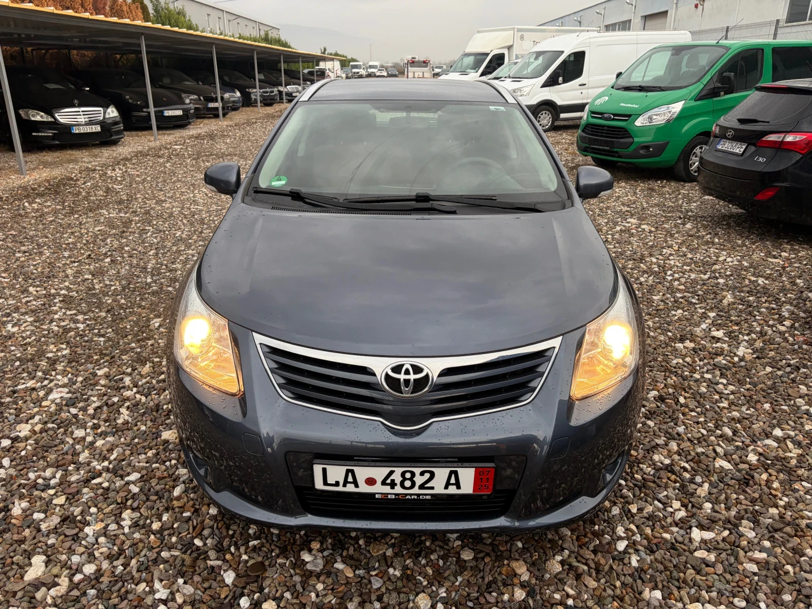 Toyota Avensis 1.8 i NAVI - изображение 2