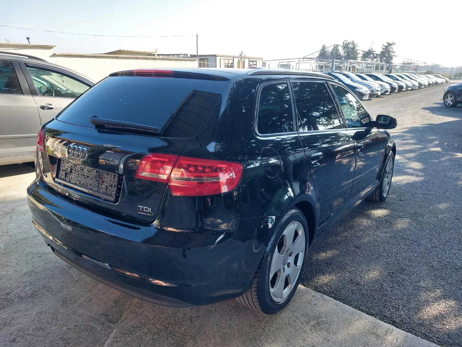 Audi A3 2.0, 6ск - изображение 5