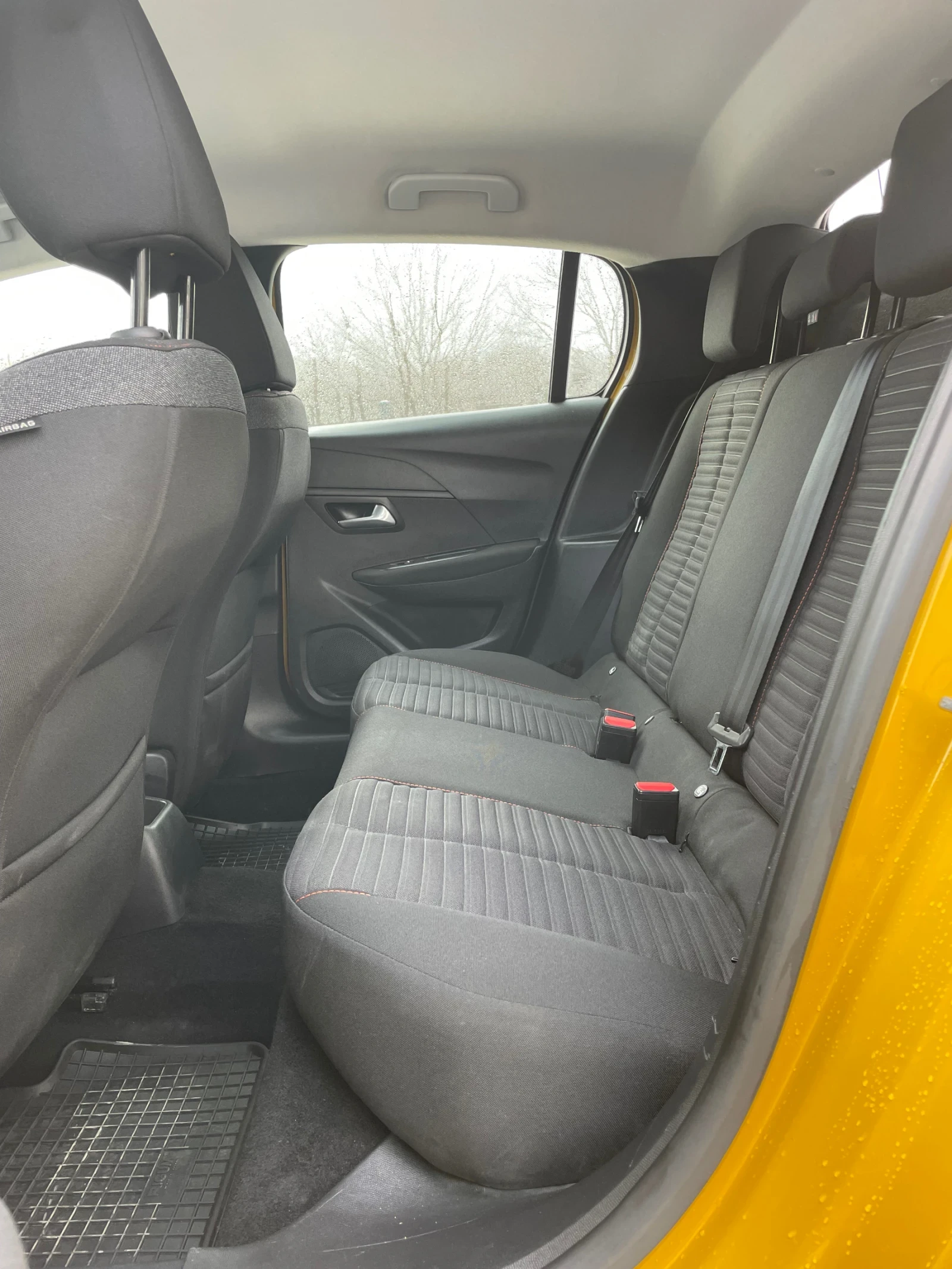 Peugeot 208 1.2i-75 �.�. | Mobile.bg � ����������� 15