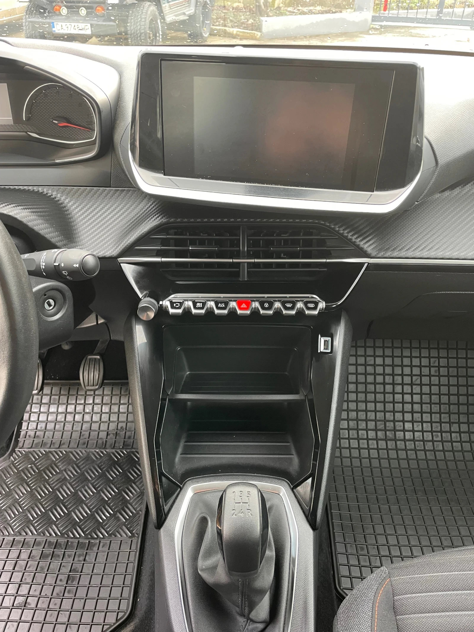 Peugeot 208 1.2i-75 �.�. | Mobile.bg � ����������� 14
