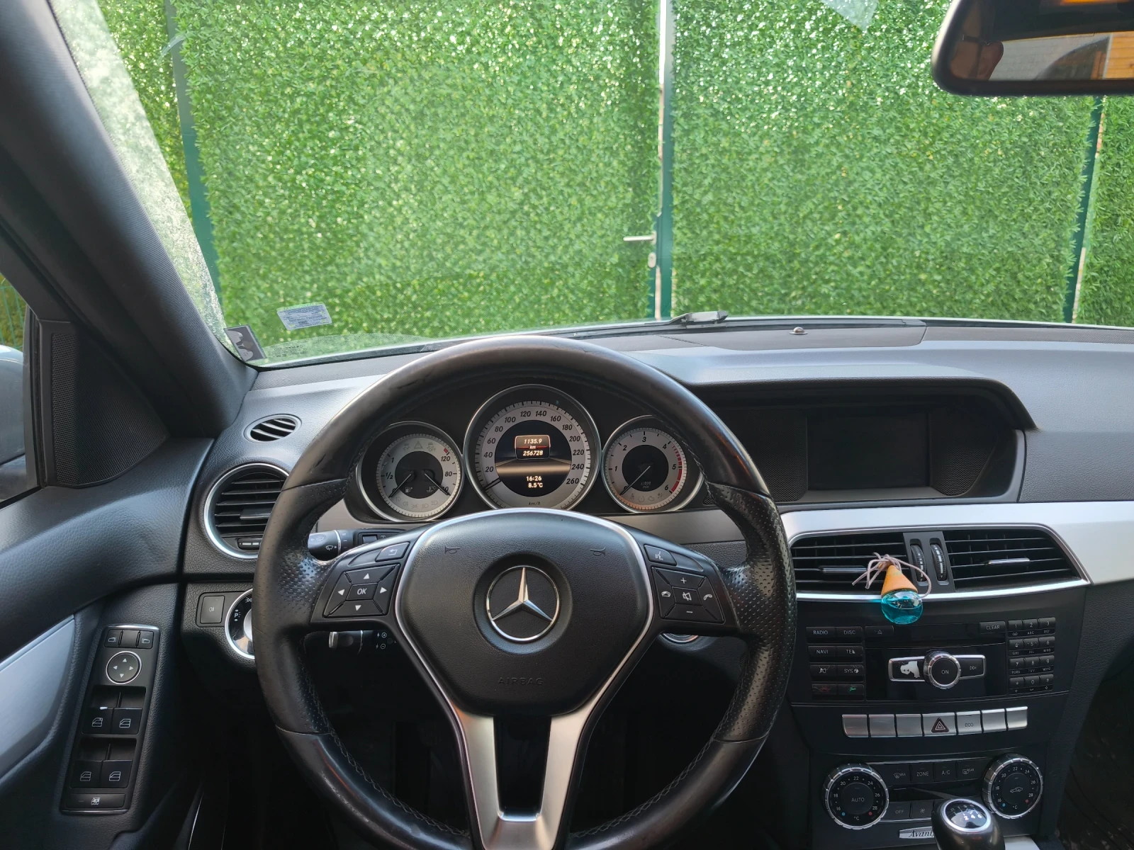 Mercedes-Benz C 220  - изображение 4