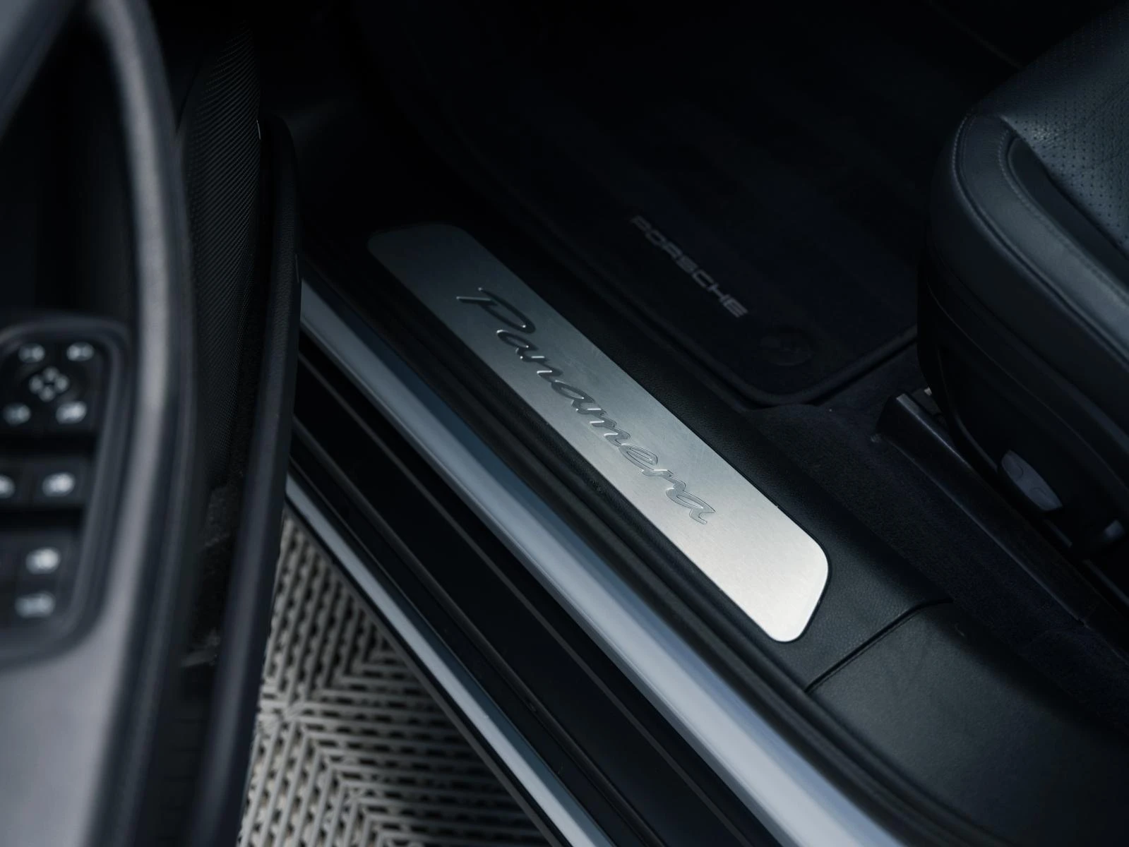 Porsche Panamera * BOSE* SoftClose* ����* �������� | Mobile.bg � ����������� 15