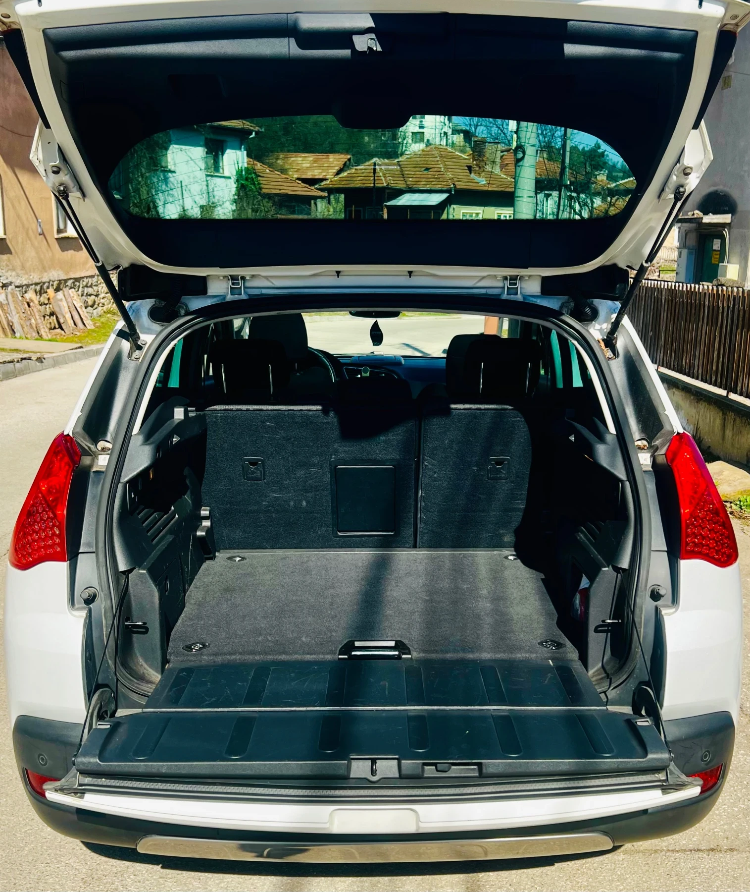 Peugeot 3008 1.6T, снимка 11 - Автомобили и джипове - 53866856