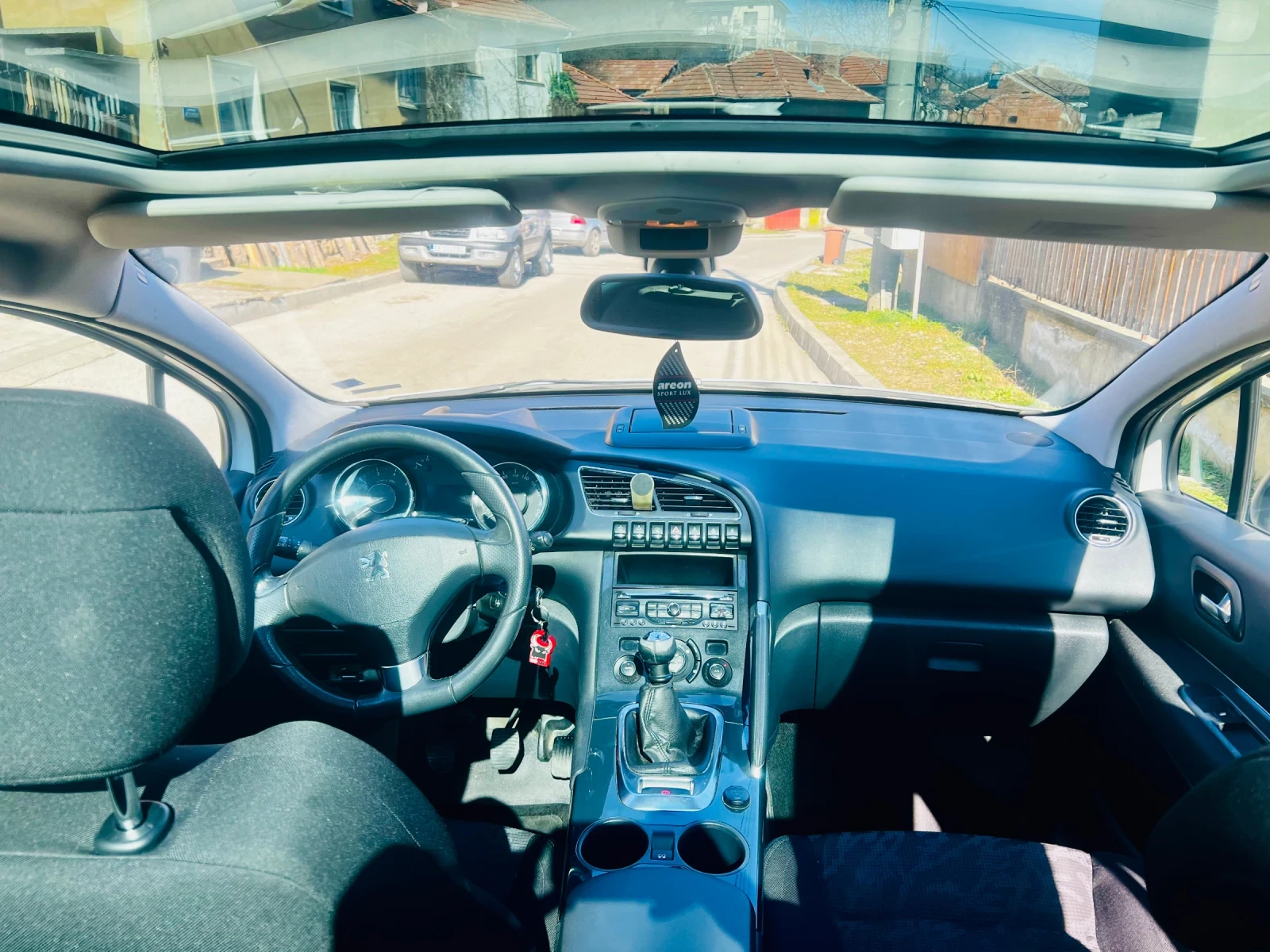 Peugeot 3008 1.6T, снимка 12 - Автомобили и джипове - 53866856