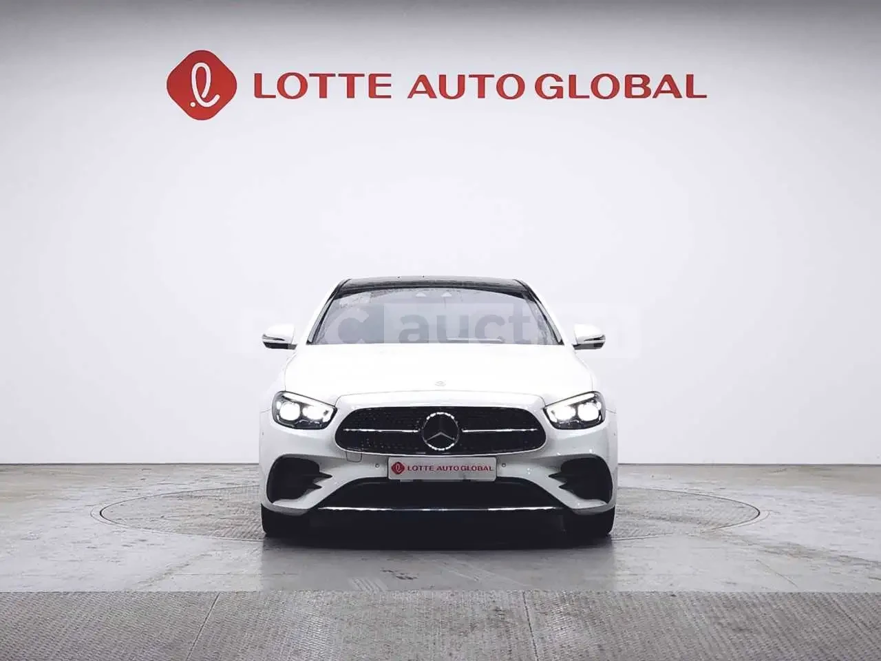 Mercedes-Benz E 350 burmester* multibeam led* Parking Assist, снимка 2 - Автомобили и джипове - 54162029